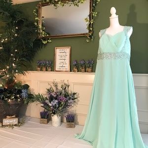 Long formal mint green chiffon prom dress